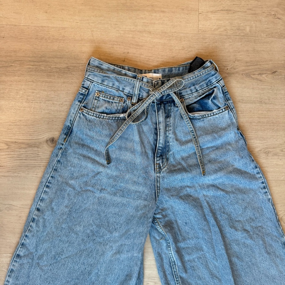 Zara High Waist Wide Leg Ankle Length Jeans Pants